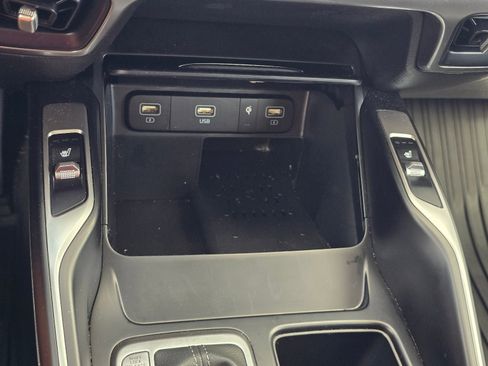 Used 2023 Kia Sorento S w/ Panoramic Sunroof Package AWD/4WD image 19