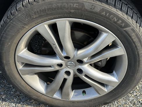 Used 2011 Nissan Murano LE w/ Navigation Pkg image 10