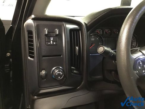 Used 2019 Chevrolet Silverado 2500 W/T w/ WT Convenience Package AWD/4WD image 26