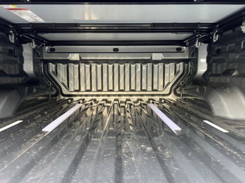 Certified 2024 Chevrolet Colorado Z71 w/ Z71 Convenience Package 2 image 38