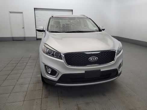 Used 2017 Kia Sorento EX AWD/4WD image 14