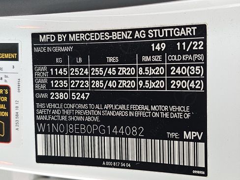 Used 2023 Mercedes-Benz GLC 300 4MATIC Coupe image 36