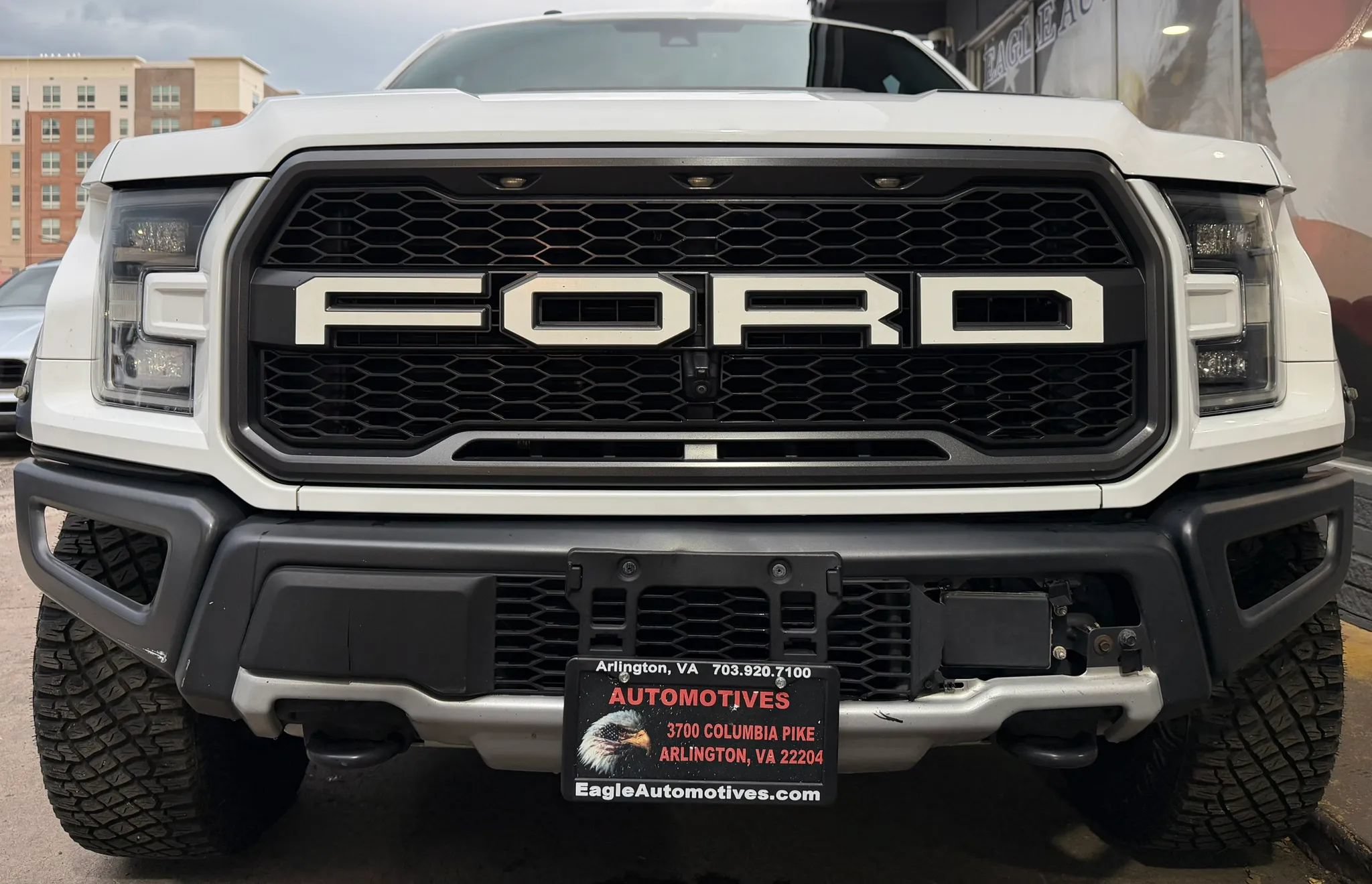 Used 2017 Ford F150 Raptor w/ Equipment Group 802A Luxury AWD/4WD image 8