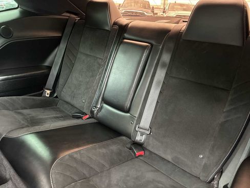 Used 2016 Dodge Challenger SRT w/ Technology Group RWD image 24