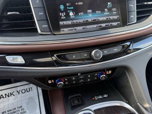 Used 2018 Buick Enclave Avenir w/ Avenir Technology Package AWD/4WD image 29