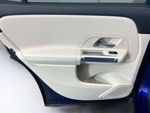 Certified 2023 Mercedes-Benz GLB 250 image 24