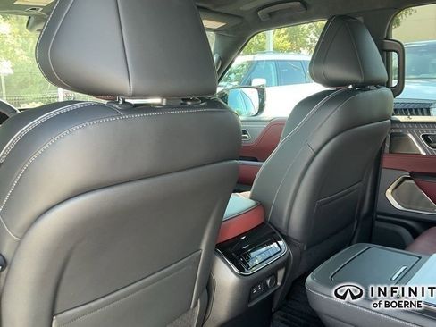 Certified 2026 INFINITI QX80 Autograph w/ Premium Cargo Package image 24