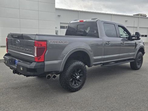 Certified 2022 Ford F250 Lariat w/ Tremor Off-Road Package AWD/4WD image 5