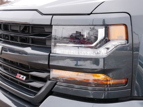 Used 2017 Chevrolet Silverado 1500 LT w/ All Star Edition image 16