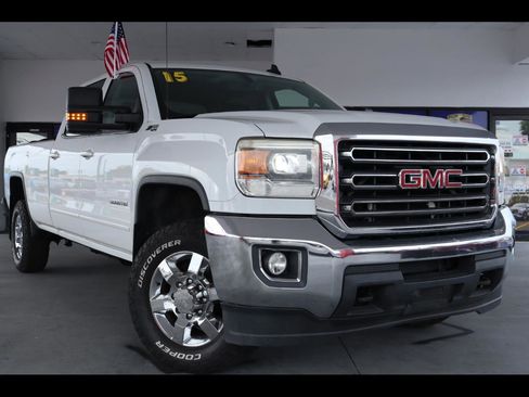Used 2015 GMC Sierra 3500 SLE image 1