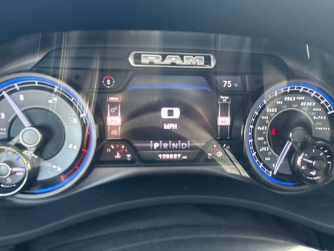 Used 2021 RAM 2500 Limited image 8