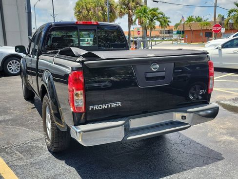 Used 2014 Nissan Frontier SV RWD image 6