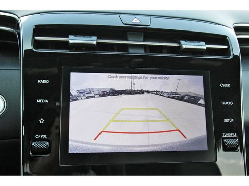 Used 2023 Hyundai Santa Cruz SEL AWD/4WD image 25