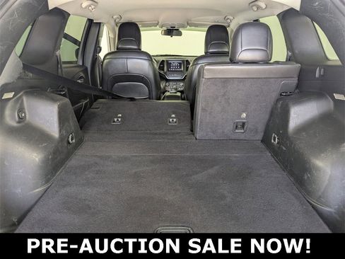 Used 2019 Jeep Cherokee Latitude Plus image 27
