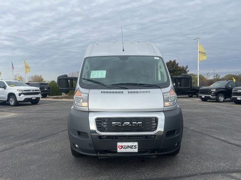 Used 2021 RAM ProMaster 2500 w/ Convenience Group image 2