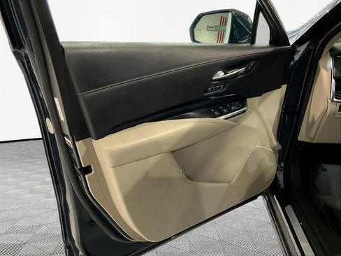 Used 2019 Cadillac XT4 Premium Luxury FWD image 20