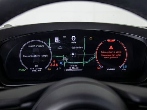 Used 2025 Porsche Cayenne image 30