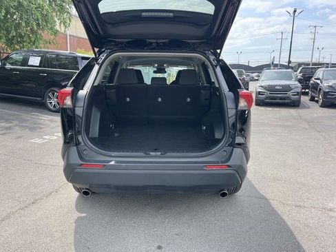 Used 2024 Toyota RAV4 LE AWD/4WD image 15