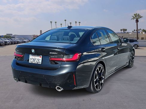 Used 2025 BMW 330i xDrive Sedan w/ M Sport Package AWD/4WD image 5