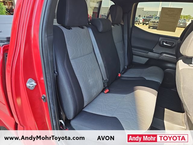 Used 2022 Toyota Tacoma TRD Sport AWD/4WD image 34