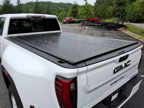 Used 2025 GMC Sierra 3500 Denali Ultimate AWD/4WD image 20
