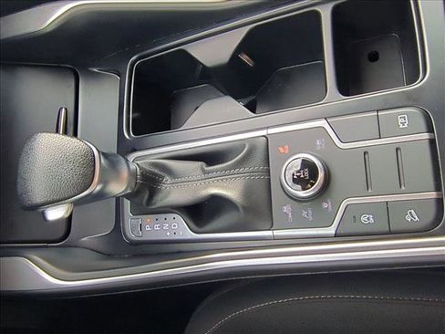 Used 2021 Kia Sorento LX image 12