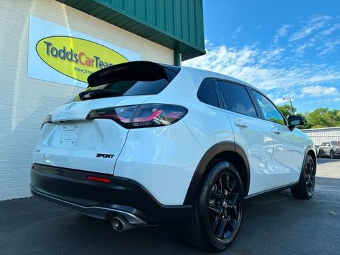 Used 2023 Honda HR-V Sport image 6