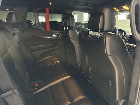 Used 2018 Jeep Grand Cherokee Limited image 36