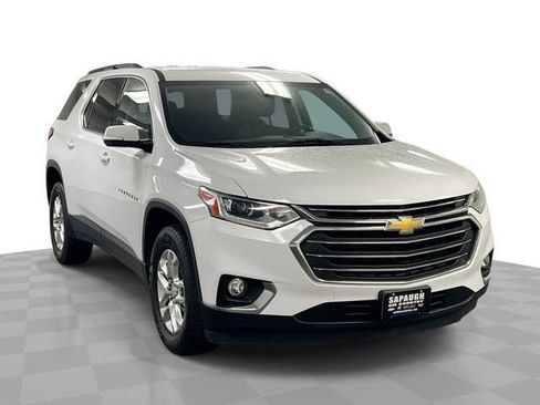 Used 2019 Chevrolet Traverse LT FWD image 1