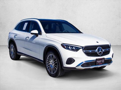Certified 2026 Mercedes-Benz GLC 300 4MATIC image 3