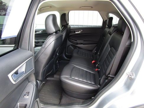 Used 2024 Ford Edge SEL AWD/4WD image 10