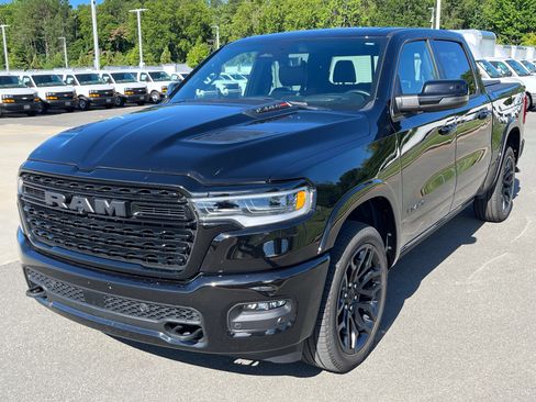 Used 2025 RAM 1500 Limited AWD/4WD image 5