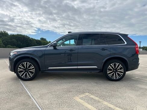 Certified 2024 Volvo XC90 T8 Plus AWD/4WD image 5