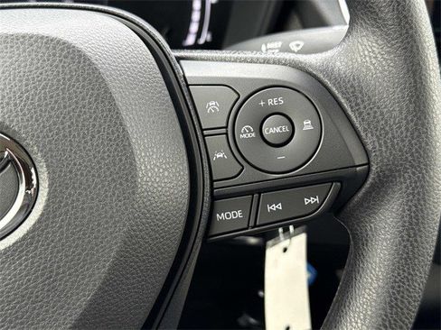 Used 2026 Toyota Corolla LE image 23