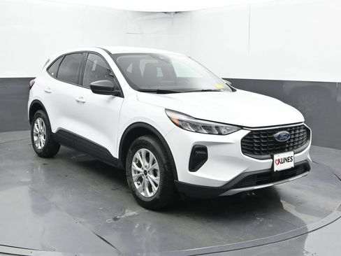 Used 2025 Ford Escape Active AWD/4WD image 6