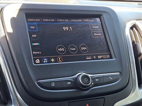 Used 2020 Chevrolet Equinox LT FWD image 12