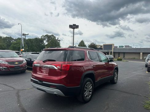 Used 2019 GMC Acadia SLE FWD image 4