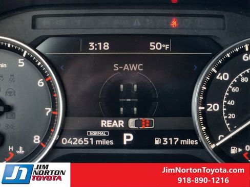 Used 2024 Mitsubishi Outlander SE image 18