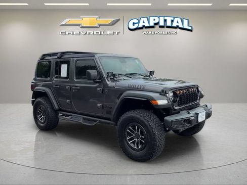 Used 2024 Jeep Wrangler Unlimited Sport AWD/4WD image 7
