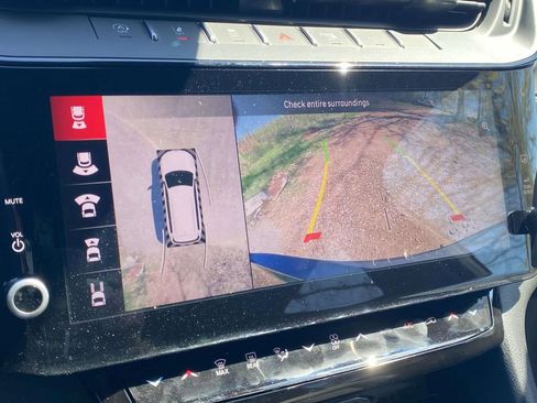 New 2026 Jeep Grand Cherokee L Limited w/ Luxury Tech Group II RWD image 20