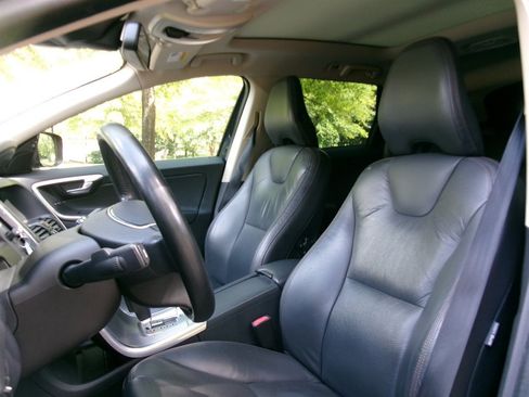 Used 2012 Volvo XC60 3.2 AWD/4WD image 15