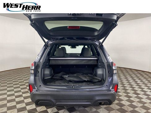 Used 2025 Subaru Forester Premium AWD/4WD image 20