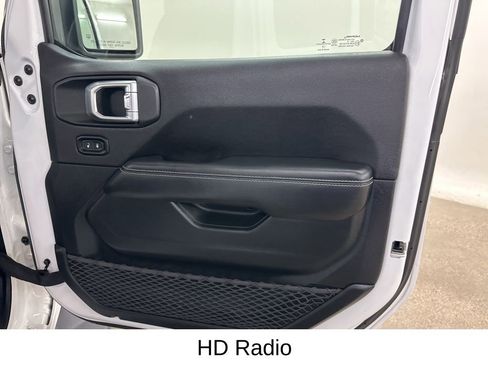 Used 2020 Jeep Gladiator Overland image 20