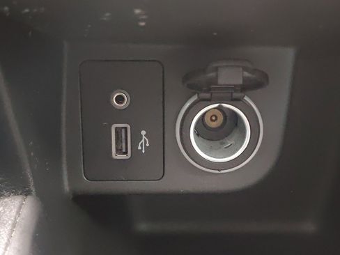 Used 2023 Nissan Kicks S FWD image 21