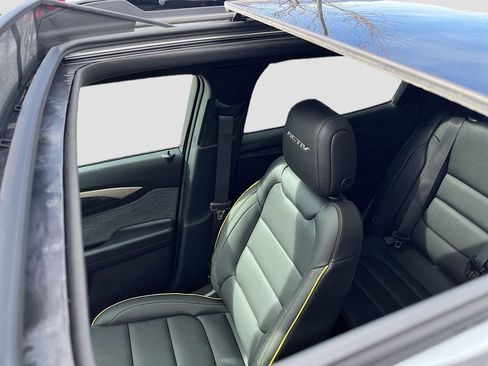 Used 2025 Chevrolet TrailBlazer ACTIV w/ Convenience Package image 21