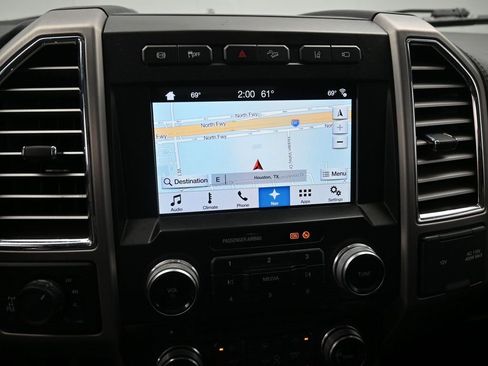 Used 2017 Ford F250 Platinum w/ Platinum Ultimate Package image 4