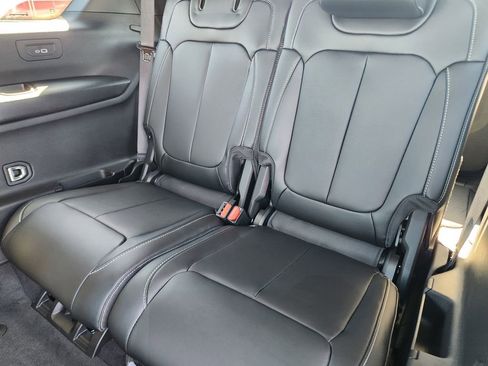 New 2025 Jeep Grand Cherokee L Limited image 21