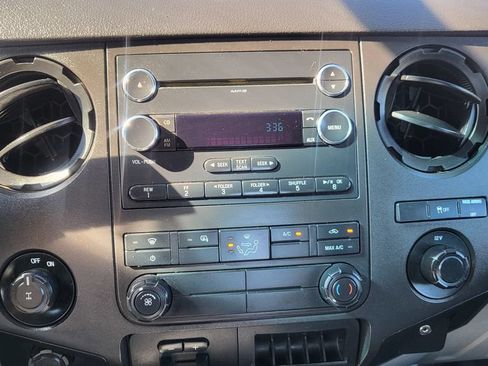 Used 2014 Ford F250 XL w/ Power Equipment Group RWD image 31