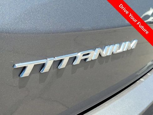 Used 2024 Ford Edge Titanium AWD/4WD image 26