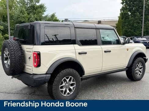 Used 2025 Ford Bronco Badlands AWD/4WD image 5